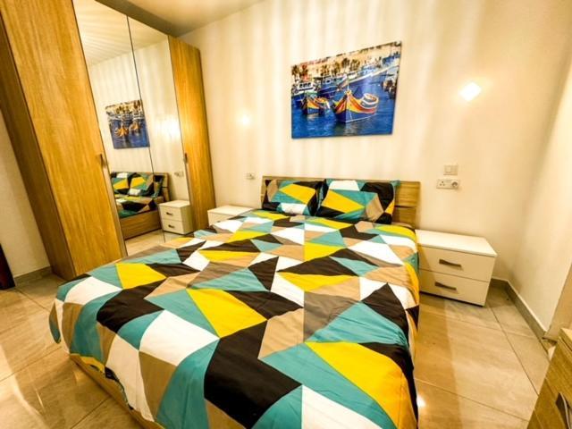 Sliema Jacuzzi Flat Apartment Luaran gambar